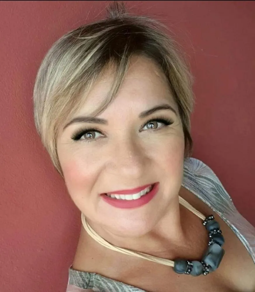Prof. Vânia Becker